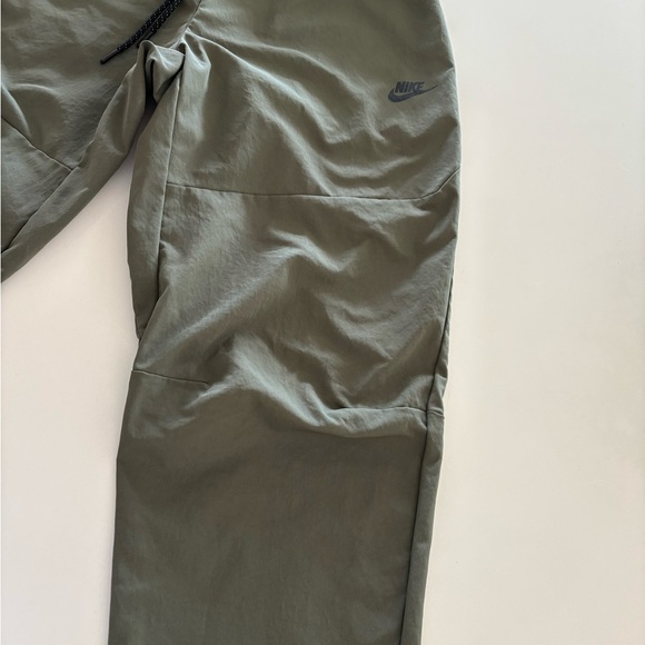 Nike Tech Woven Joggers Men’s  CU4483-010 Men’s Large - Picture 4 of 16